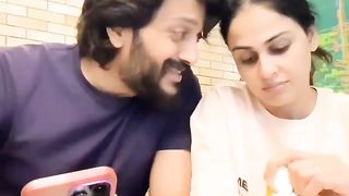 Acha To Meyan Nain Bahut Kuch kih