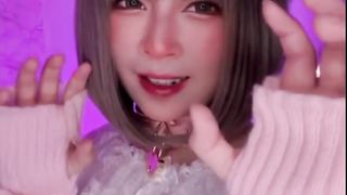 japanese girl acts like npc on tiktok live