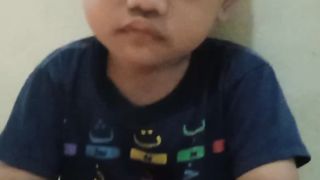 Sambil duduk tidurnya