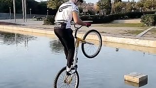 Nice bycakel drive