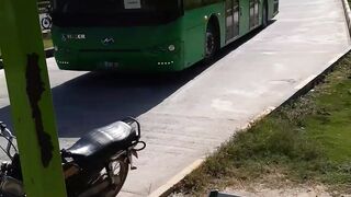 Linkview Park Islamabad/Green bus stop/beauty of pakistan/ #islamabad /SohailT22vlog