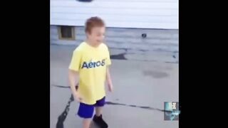 PRIMEIROS MEMES QUE SURGIRAM NA INTERNET FIRST MEMES THAT SURGED ON THE INTERNET