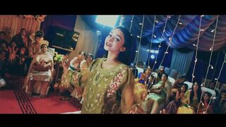 Pakistani Tiktoker Girl Ayesha Mano Full Dance Video HD | Mera Dil Ye Pukare Aaja | 2022 | Okara