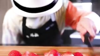 It's healthy food and fruit so delicious????????????