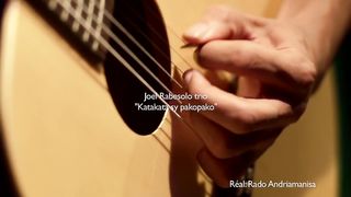 Joel Rabesolo trio - katakata sy pakopako