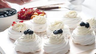 Kue yang imut