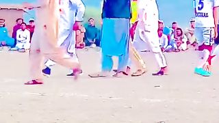 جب کوئی ہار نہ پہنے تو خود ہی پہن لیا کریں ????????????????