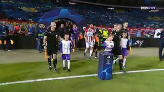 ملخص مباراة النجم الأحمر ويونغ بويز (2-2) _ الجولة 2 - دوري أبطال أوروبا(360P).