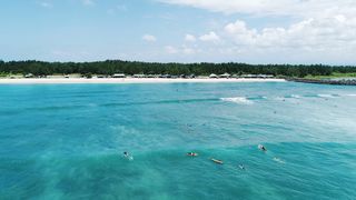 "Traveling for Beauty: A Worldwide Discovery"