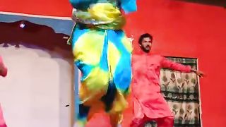 Khoobsurat kaif  mujra ik wari ty lg seenay nal sajna_Full-HD.