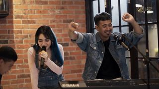Arlida Putri - Top Topan (Video Musik Resmi).