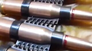 Mengapa peluru dibuat dari timah Bukannya baja