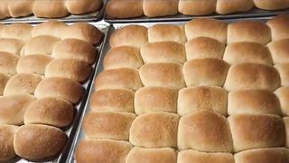 2kls pandesal mano mano 4ingridients only