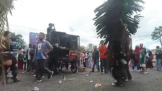 BEBEGIG SUKAMANTRI ‼️ Joged asik ala bebegig #seni #budaya #bebegigsukamantri