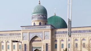 Masjid ????