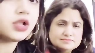 Aakher Mean Hun Keyaa????????????