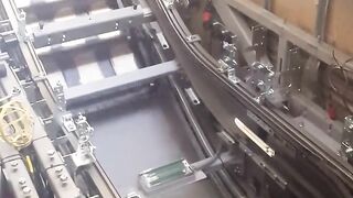 How an escalator works