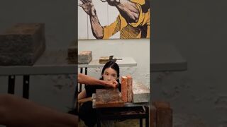 កាក់ រដ្ឋា - Как Рота  Мудрые руки разбивают камни