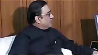 INSIDE STORY CORRUPTION AND POLITICS IN PAKISTAN .