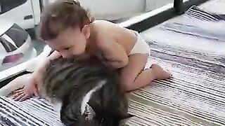 Little babies and cute cats ♥️♥️????????