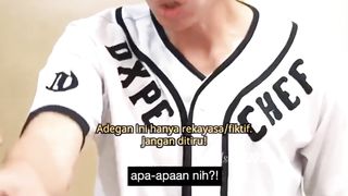 Jeruk makan jeruk di kosanku!