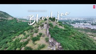 Bhool_Jaa__Full_Song___Himansh_Kohli%2C_Aayushi_Verma___Arijit_Singh___Piyush_S___Rashmi_V___Bhushan_K(1080p).