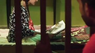 Office janitor broke Shilpa's modesty