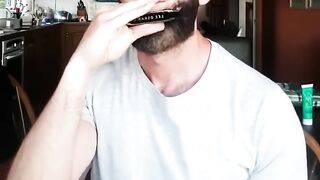 Harmonica beatboxing
