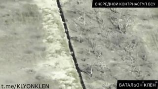 Ukraine Russia War | Kamikaze Drone Hits Ukrainian Soldiers in Trench | Retreat | RCF