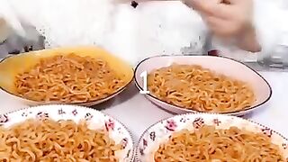 Eating Challenge 6 Ramen Bowls in 1 Minute - #asmr #food