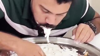 How to eat... 1Lakh ice creams in 1minute