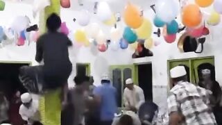 HURRRAAAAHHH??!!!