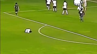 Ronaldinho vs Messi????