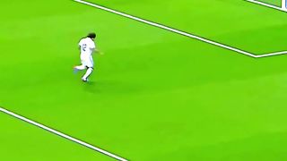 Goalkeeper 0 IQ Plays ????