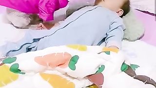Touching video ???? A dog takes care of a baby ????????