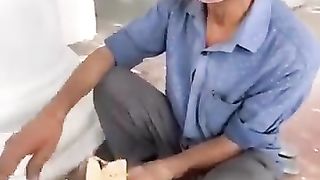 Insan kitna gir gaya