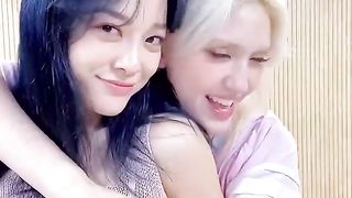#JEONSOMI x #KIMSEJEONG #GoldGoldGoldChallenge
