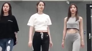 YOONA 'Ddu-Du Ddu-Du' dance challenge ver.1