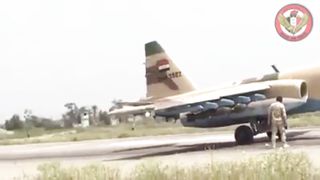 Iraqi Air Force | SU-25 Attacks Daesh Positions in Al-Anbar Deserts | 2016 | RCF