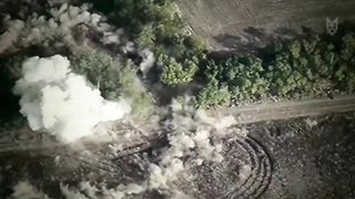 Ukraine Russia War | Devastating HIMARS Strike Eliminates Russian Artillery Crew | Tungsten | RCF