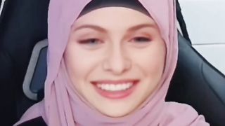 Muslimah dari thailand ini terkejut !!