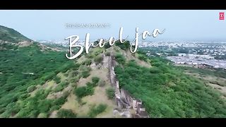 Bhool_Jaa_(Full_Song):_Himansh_Kohli,_Aayushi_Verma_|_Arijit_Singh_|_Piyush_S_|_Rashmi_V_|_Bhushan_K(360p).
