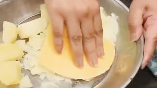 Mesh potato with chicken steak and mushroom  sauce