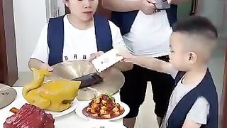 Everyday must be doing like this, handover all mobile phones before eating...... #funny #comedy