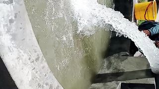 Sollar tube well