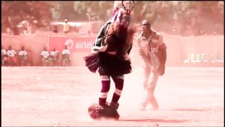 Awesome dance of an African guy. He does the unthinkable with his feet!