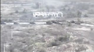 Ukraine Russia War | Russian Vehicle Column Attacks on Highway | South of Krasnogorovka, N | RCF
