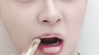 구체관철인형 같은 입술 재현하는법