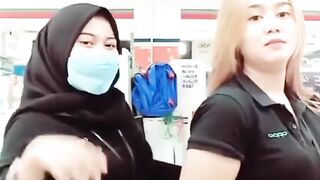 Tiktok complikasi