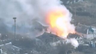 Ukraine's 44th Artillery Brigade Fire FH70 155mm howitzers at Russian Position